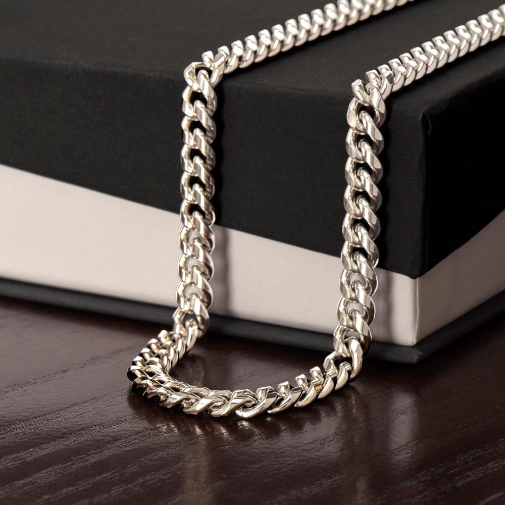 Cuban Link Chain Necklace - A bold and handsome gift for your husband